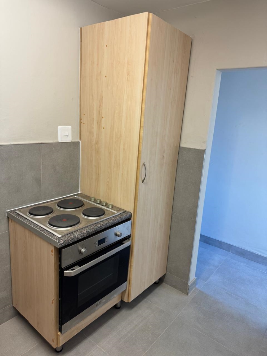 To Let 1 Bedroom Property for Rent in Humewood Extension Eastern Cape